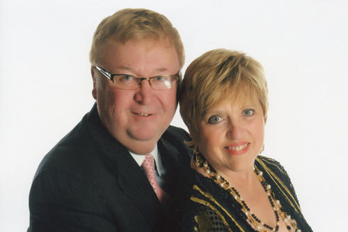 Dave and Linda Mona